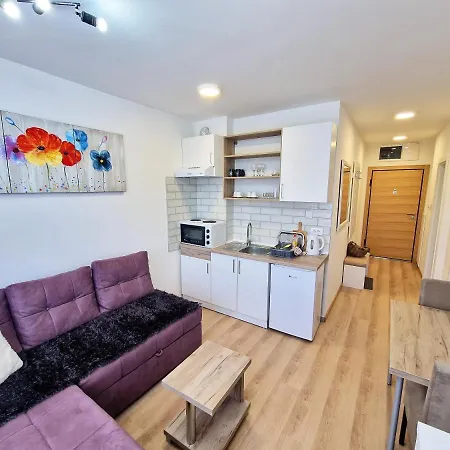 Gea 31 Sa Garaznim Mestom * Novi Sad