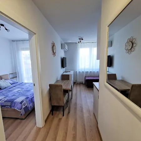 Gea 31 Sa Garaznim Mestom *