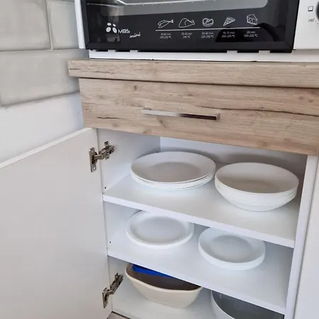 Gea 31 Sa Garaznim Mestom Novi Sad